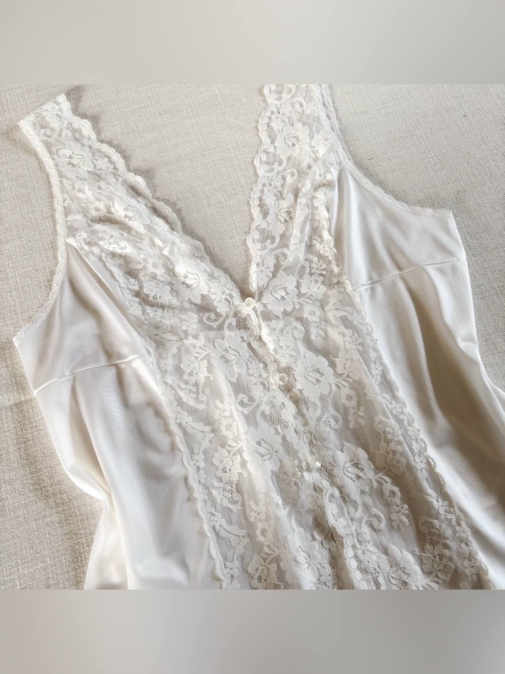VTG Lace Button Tank Top - Picture 11 of 11
